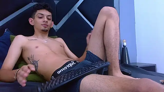 הופעת וובקאם של Allan_Collins