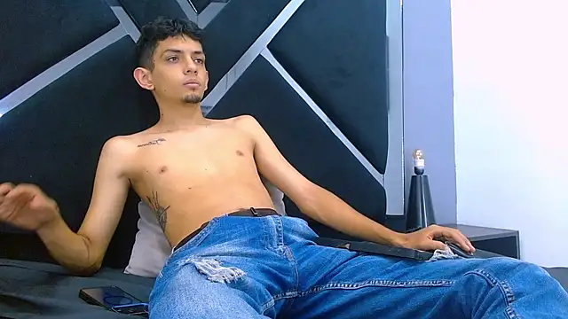 Allan_Collins Adlı Modelin Web Kamerası Şovu