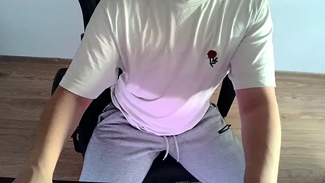 Show modela Travis_Patrick na web-kameri