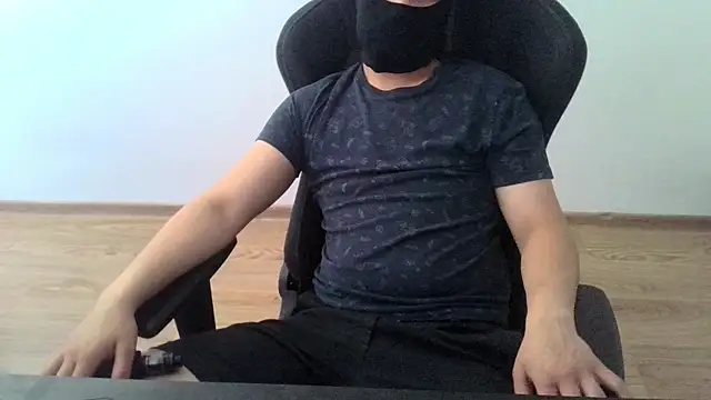 הופעת וובקאם של Travis_Patrick