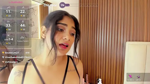 แชท XXX สด ของ NINAMARTINS
