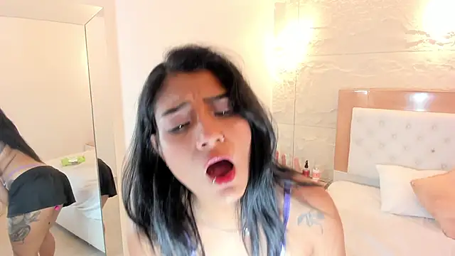 NINAMARTINS লাইভ XXX চ্যাট