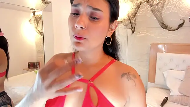 دردشة NINAMARTINS الجنسية المباشرة