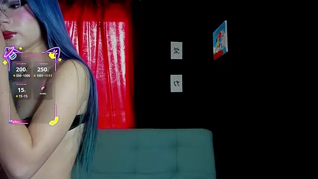 petitemila's Webcam Show