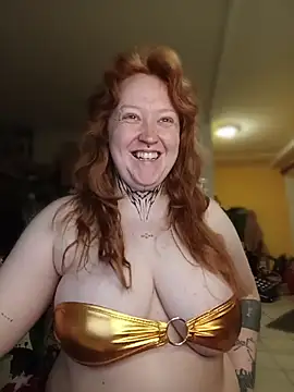 Webkamerová show CURVYSAKURA