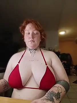 CURVYSAKURA 即時 XXX 聊天