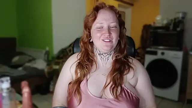 Webkamerová show CURVYSAKURA