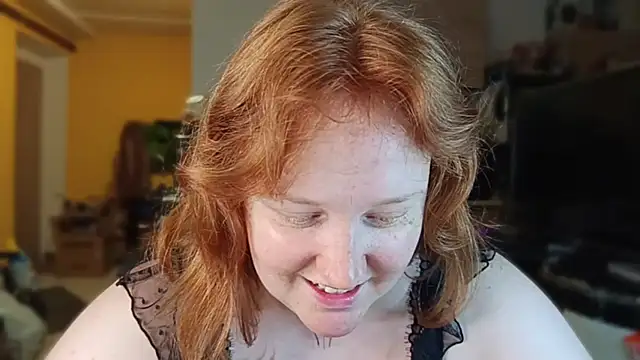 Chat XXX en directo de CURVYSAKURA
