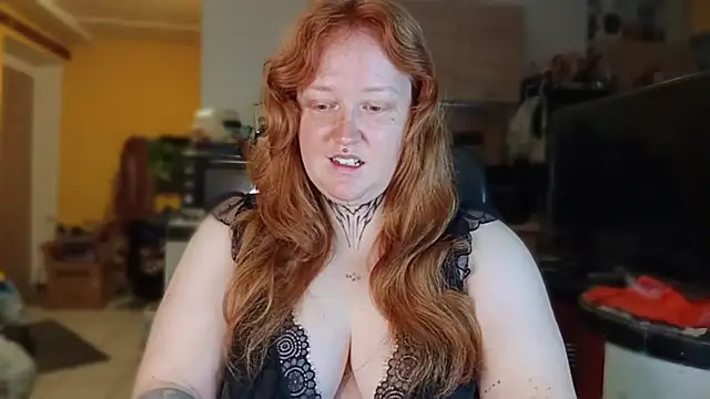 CURVYSAKURA's Webcam Show