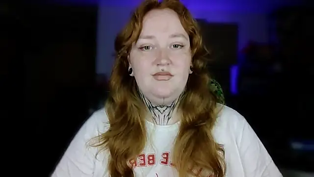 Chatroom XXX en direct de CURVYSAKURA