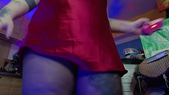 CURVYSAKURAn Webbikameraesitys