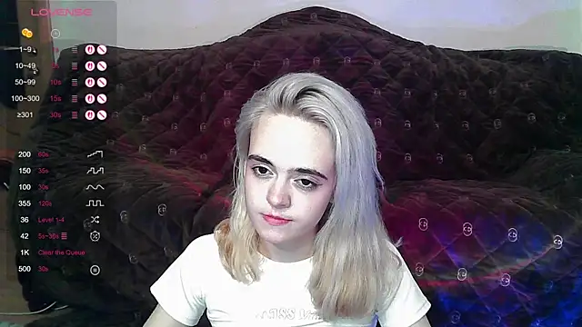 צ'אט XXX בשידור חי של Oxcy_Secret