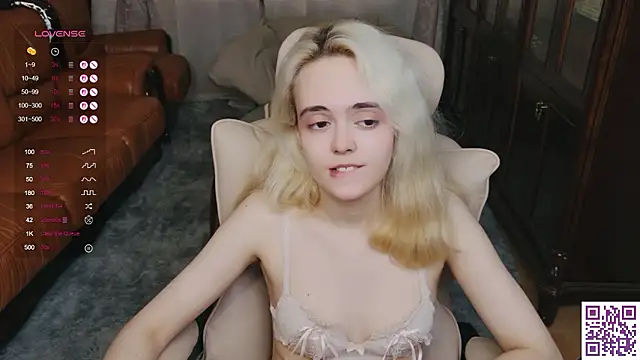 Oxcy_Secret Adlı Modelin Canlı XXX Sohbeti
