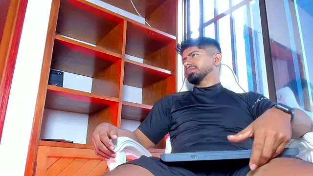 Teaserhoussejj_ – webcam-show