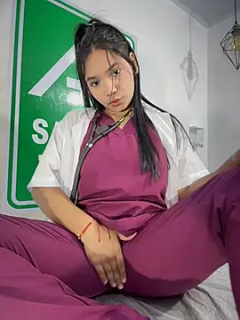 Kinky_DoctorX Pertunjukan Webcam