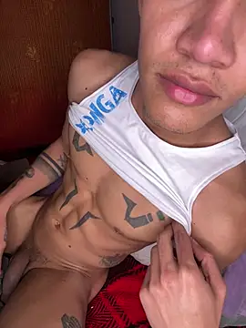 Show modela JujutsuDN na web-kameri