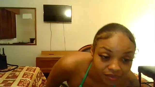 obedientslut8's Webcam Show