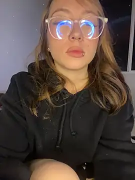 Caamii_'s Live XXX Chat