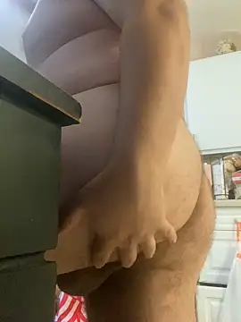 whitechocolatecandy1 Show in webcam