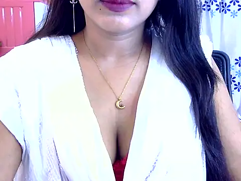 Chat +18 de Noor_Zarin27 ao vivo