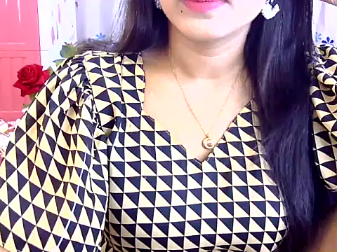 Noor_Zarin27 Chat XXX in diretta