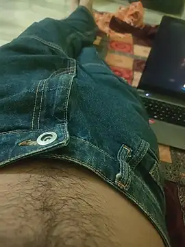 your_daddy_001 在線直播表演