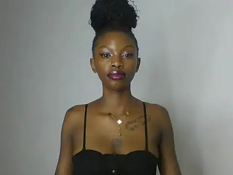 Naughtysavage Webcam-Show