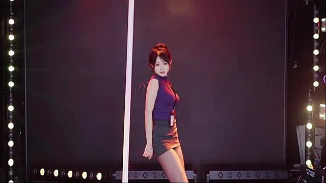 Comebaby007 在線直播表演