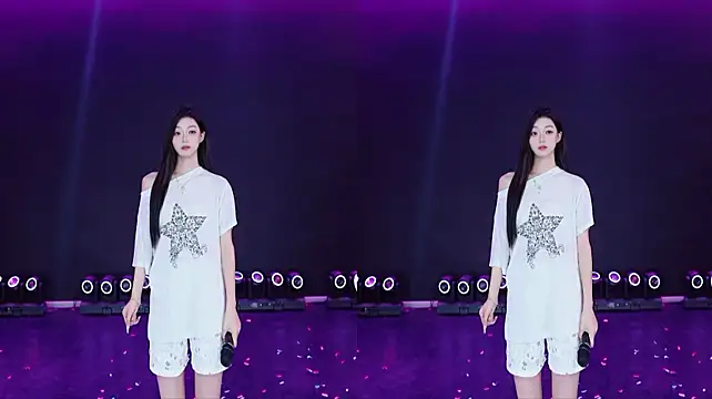 Comebaby007 在線直播表演