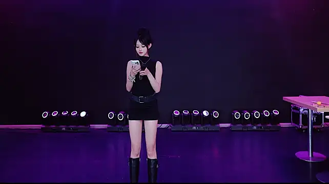 הופעת וובקאם של Comebaby007