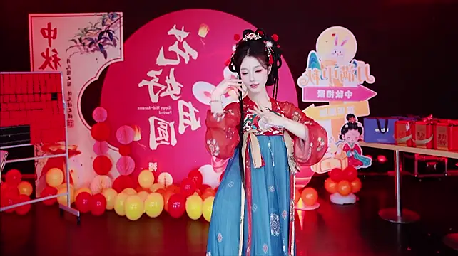Comebaby007 在線直播表演