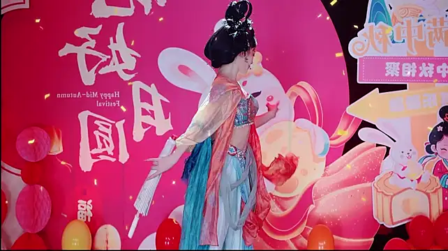 Comebaby007 在線直播表演