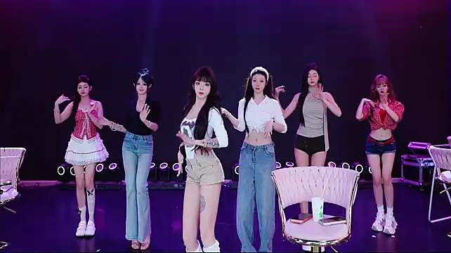 Comebaby007 在線直播表演