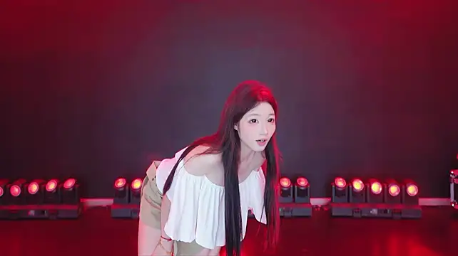 Comebaby007 网络视讯表演