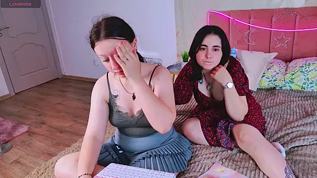 RuthHalll Webcam-Show