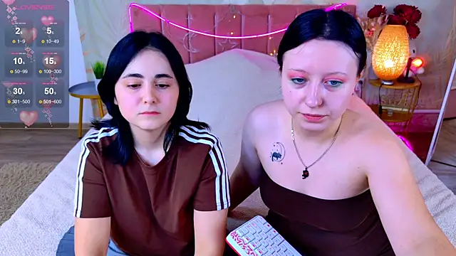 RuthHalll's Webcam Show