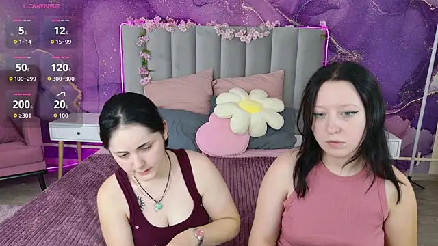 RuthHalll webcam show