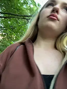 XXX chat uživo modela Polly_Pop