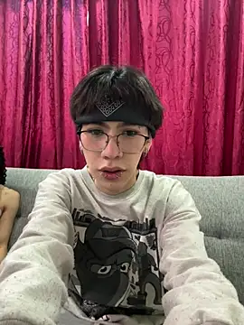 Kim_Adrien Adlı Modelin Web Kamerası Şovu