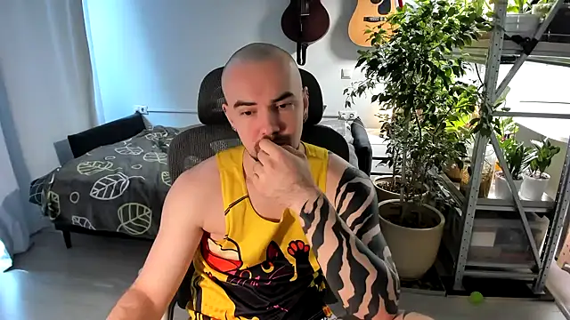 Вебкам-шоу KitteanHard