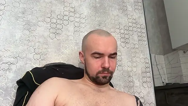 KitteanHard: διαδικτυακό σόου στην κάμερα