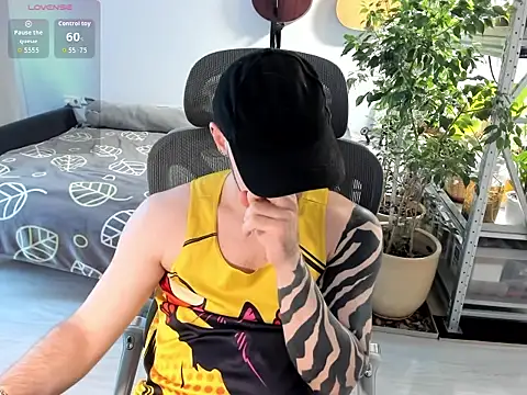 KitteanHard Show in webcam