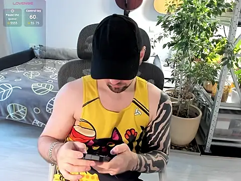 KitteanHard – webcam-show