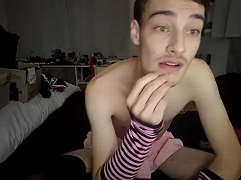Smelly-Ewan-stinks webcam show