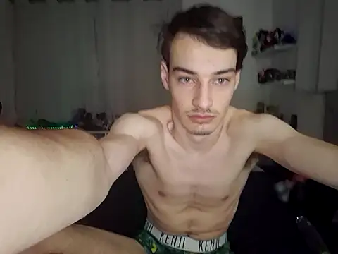 Smelly-Ewan-stinks Show in webcam