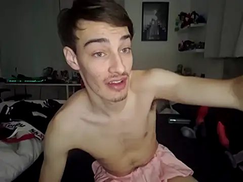 Smelly-Ewan-stinks Show in webcam