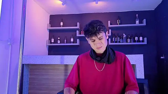 angel_still_: διαδικτυακό σόου στην κάμερα