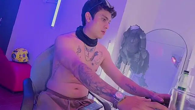 הופעת וובקאם של angel_still_