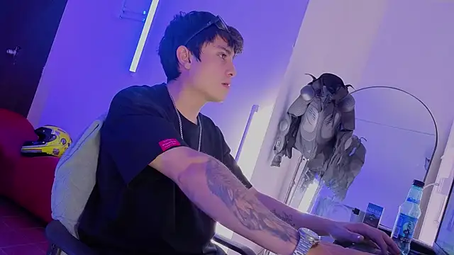 angel_still_ Show Webcam