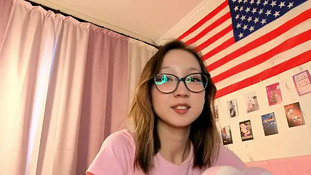 Karolinacreamm's Webcam Show